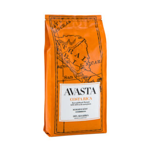 Värskelt röstitud AVASTA Costa Rica kohvioad. Selle happelisus toob esile troopiliste viljade ja aprikoosi maitsenüanssid. Järelmaitse on tsitruseline ja roosuhkruse noodiga. 